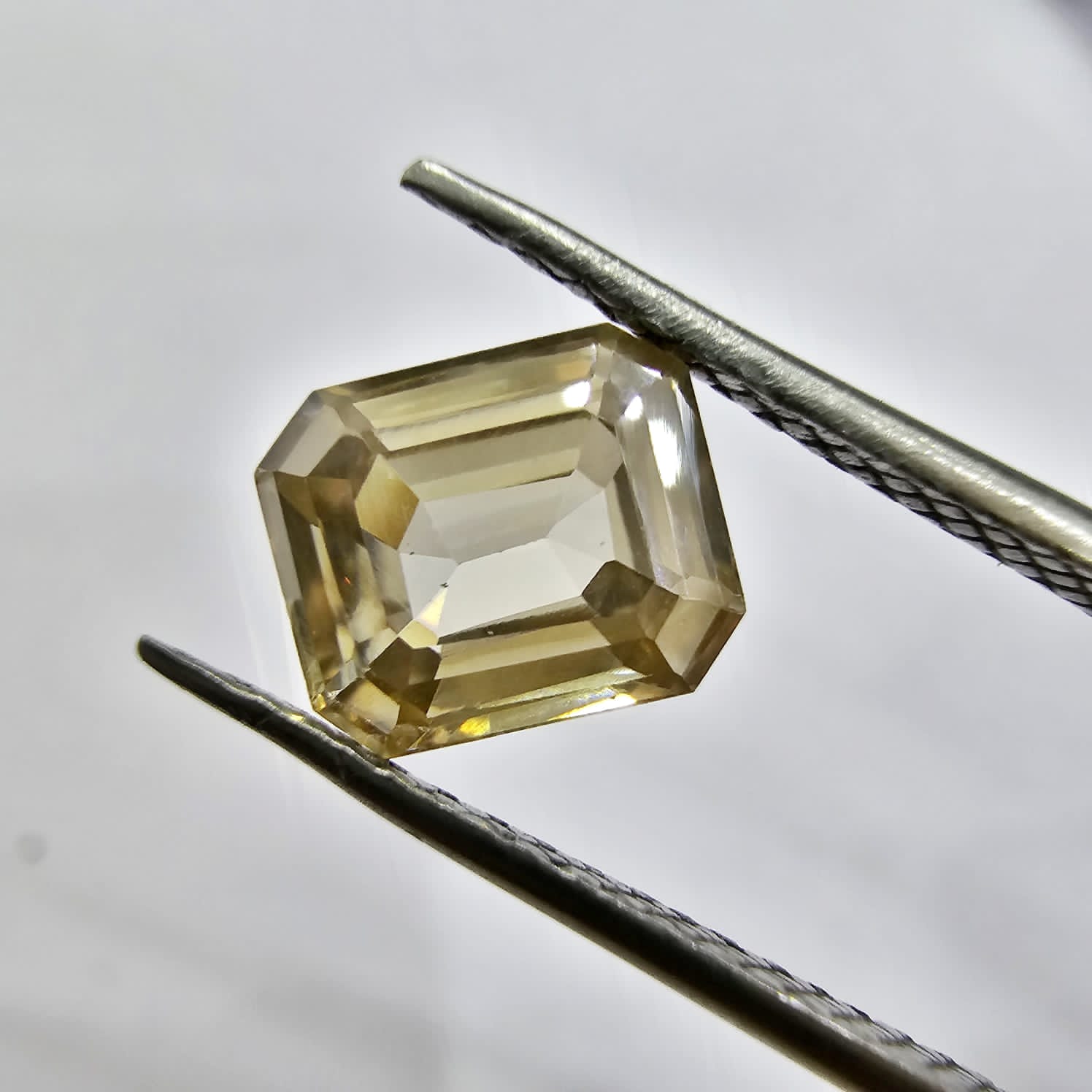1 Pcs of Moissanite Rectangle Cut Gemstones | 8x7mm Size - The LabradoriteKing