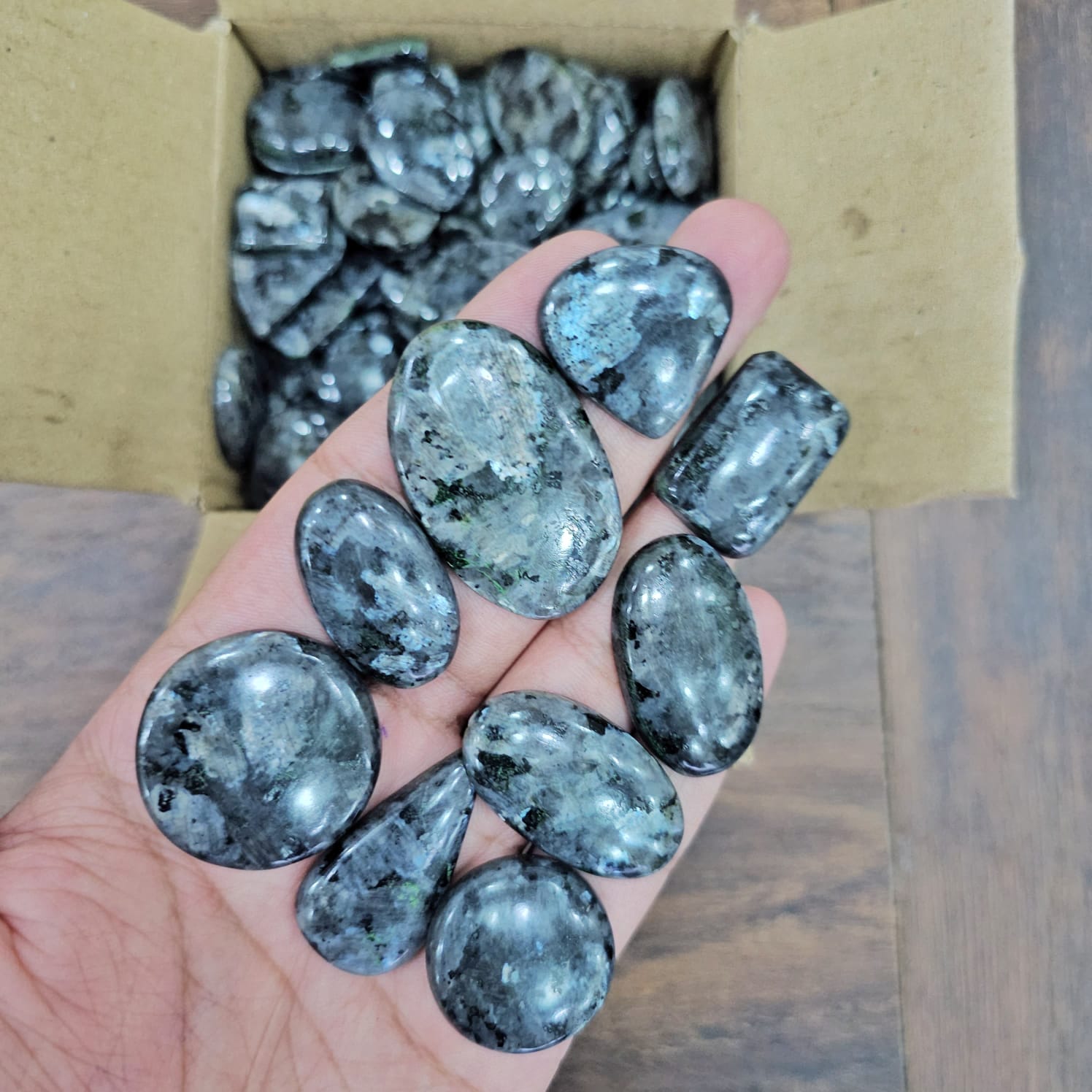 500 Grams / 1KG of Larvikite Cabochons with flash | 140 PCs - The LabradoriteKing