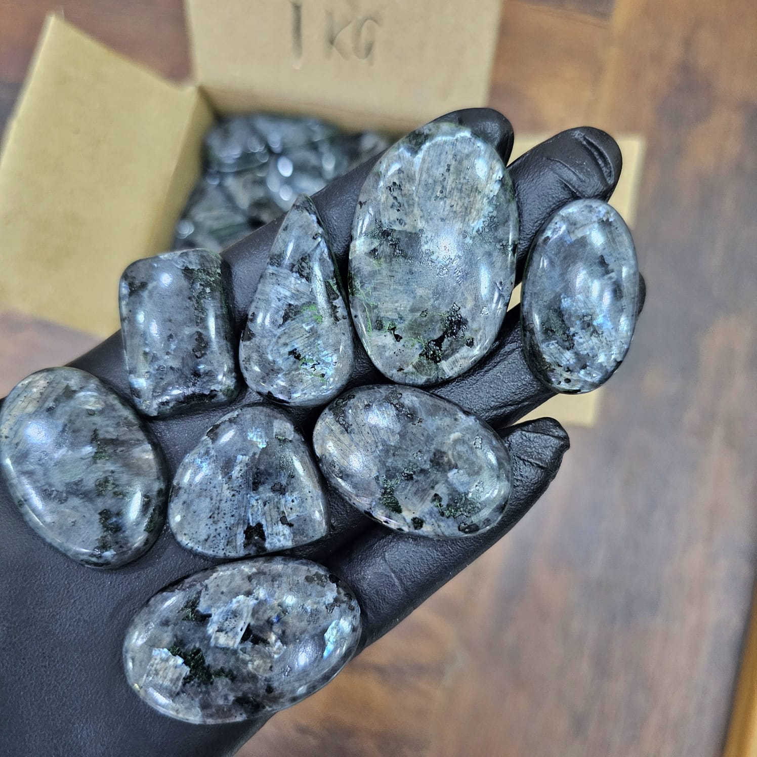 500 Grams / 1KG of Larvikite Cabochons with flash | 140 PCs - The LabradoriteKing