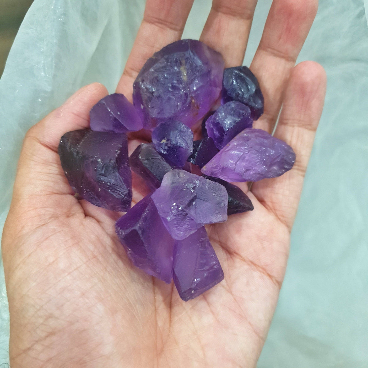 Amethyst Rough Large Chunks | 20-30mm Brazil Mined – The LabradoriteKing