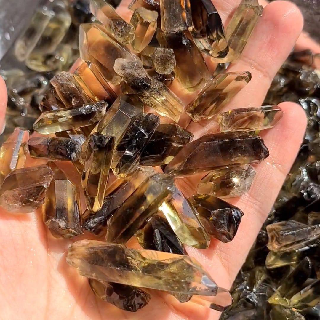 Bi Colour Yellow and Smoky Quartz Rough 100 Grams - The LabradoriteKing