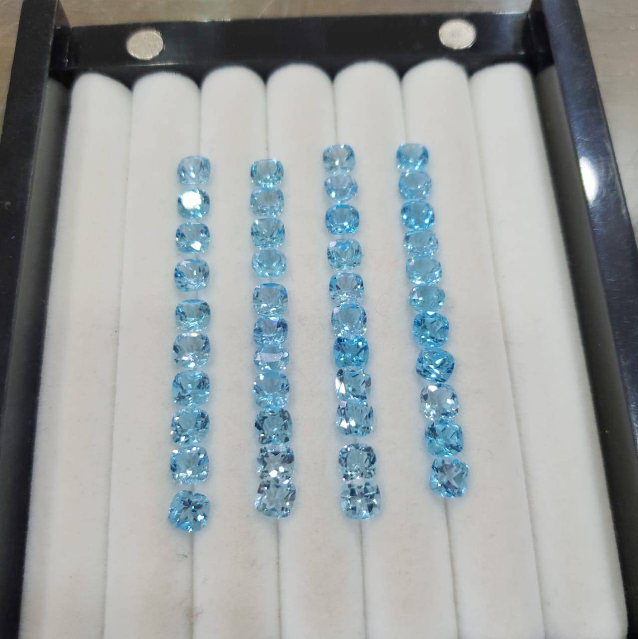 Blue Topaz Cushions | 5mm Top quality Gemstones | Flawless - The LabradoriteKing