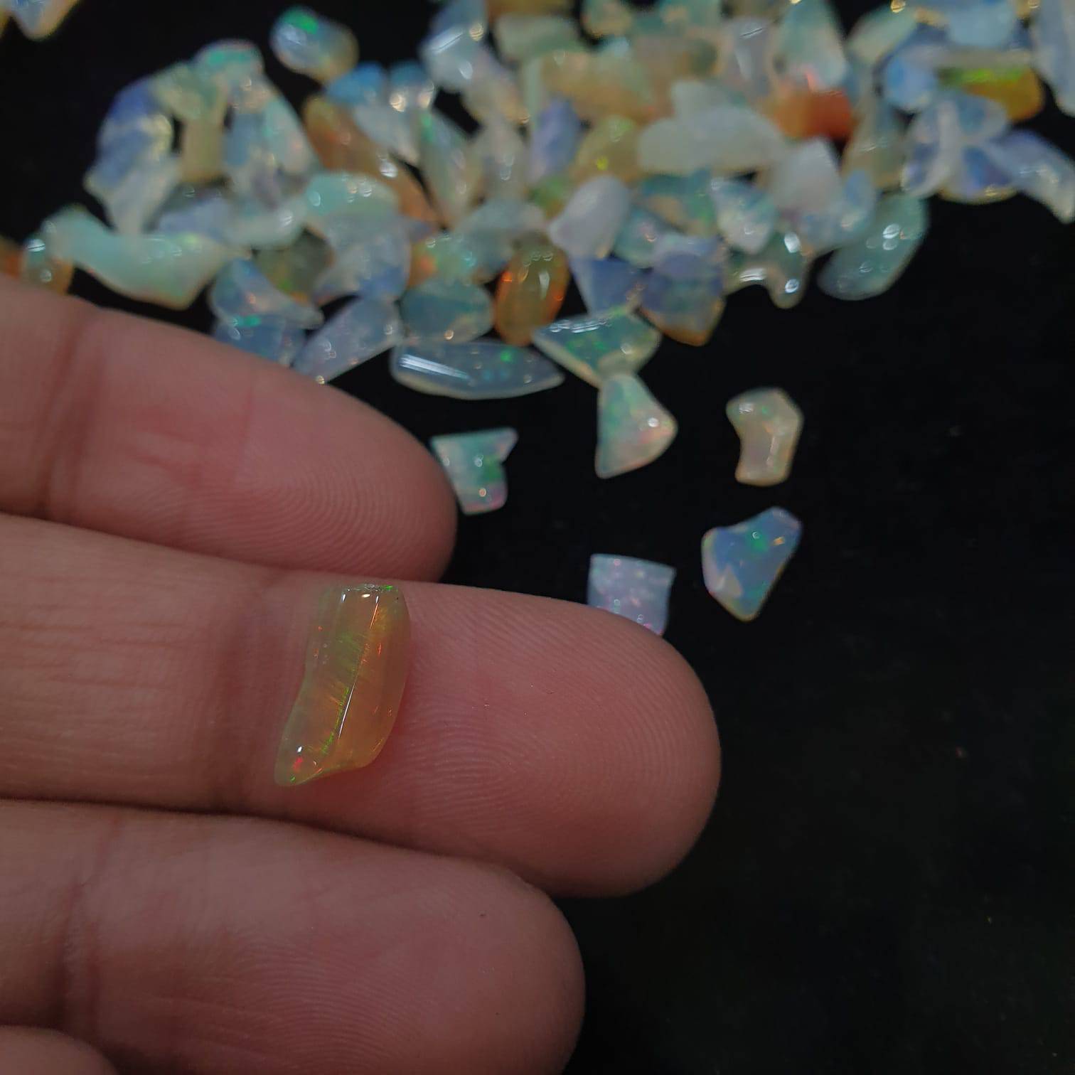 OFFER🔥 30 Pcs Welo Opals Polished Uneven Shapes 6-8mm Ranges - The LabradoriteKing