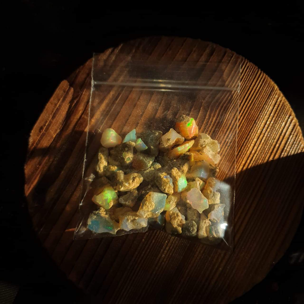 Offer🔥 Welo Opals raw crystals | 7-14mm sizes | 40 Pcs Parcel - The LabradoriteKing