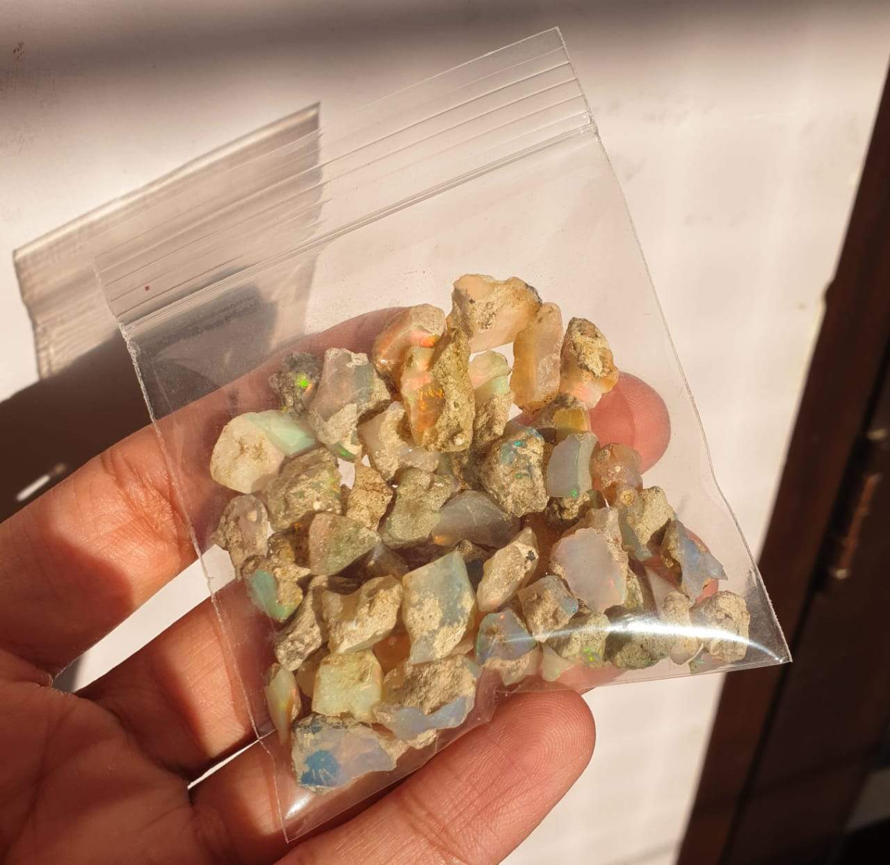 Offer🔥 Welo Opals raw crystals | 7-14mm sizes | 40 Pcs Parcel - The LabradoriteKing