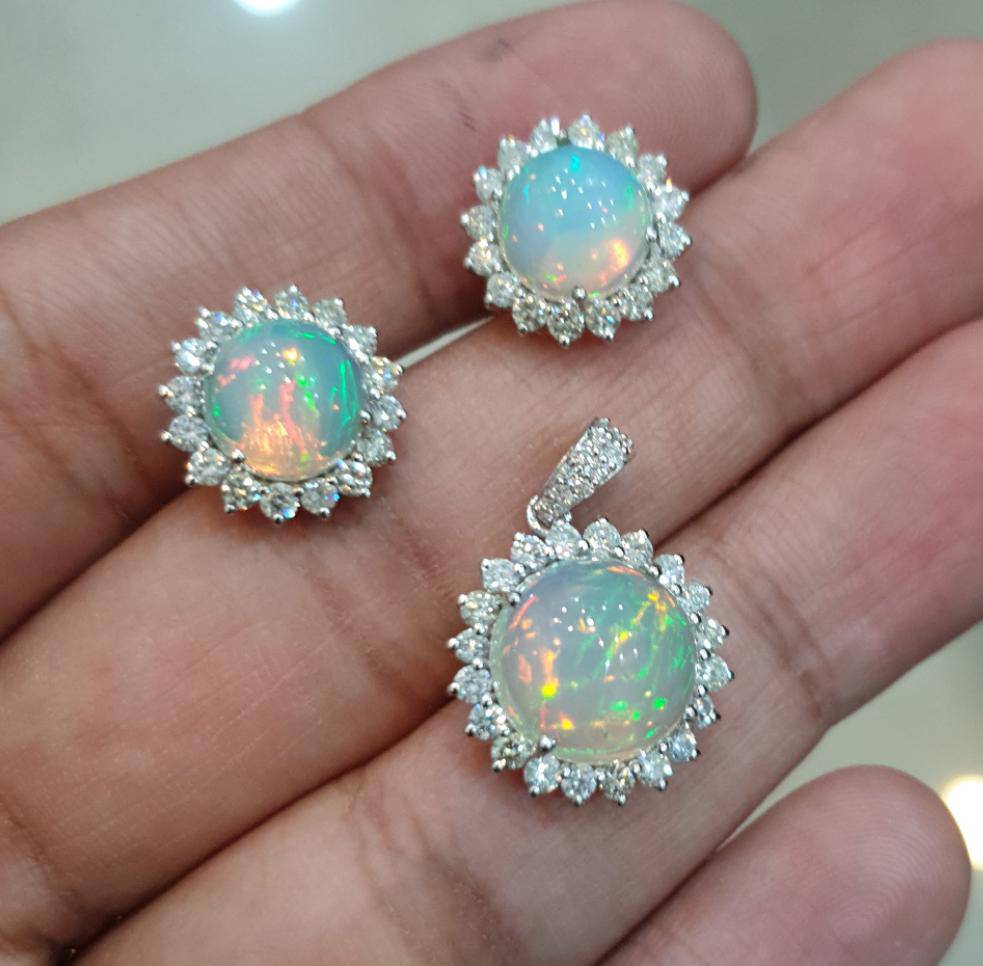 Opal Set  | 14KT Solid Gold  | Natural Diamonds Earrings and Pendant - The LabradoriteKing