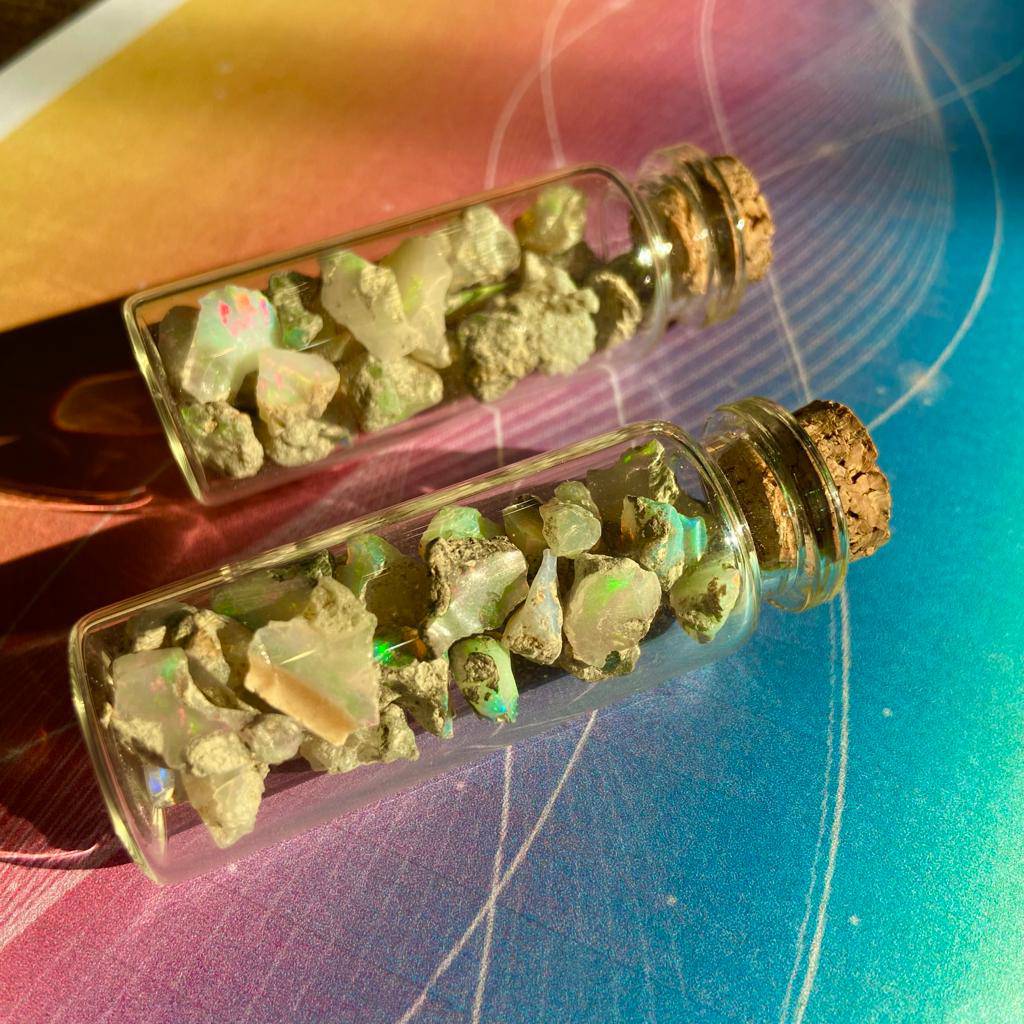 Raw Opal Display Vial | Approx 30 Pcs Ethiopian Mined - The LabradoriteKing