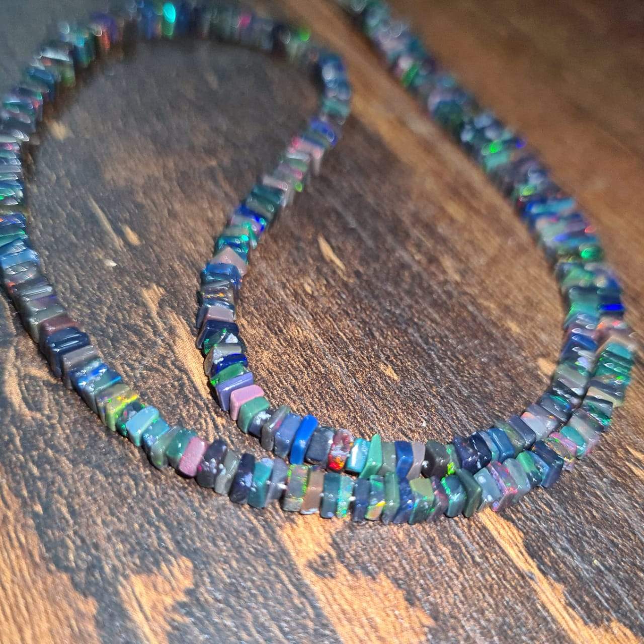 Sale🔥 Black Opal Square Disc Beads in 17" Inches | 4-5mm - The LabradoriteKing