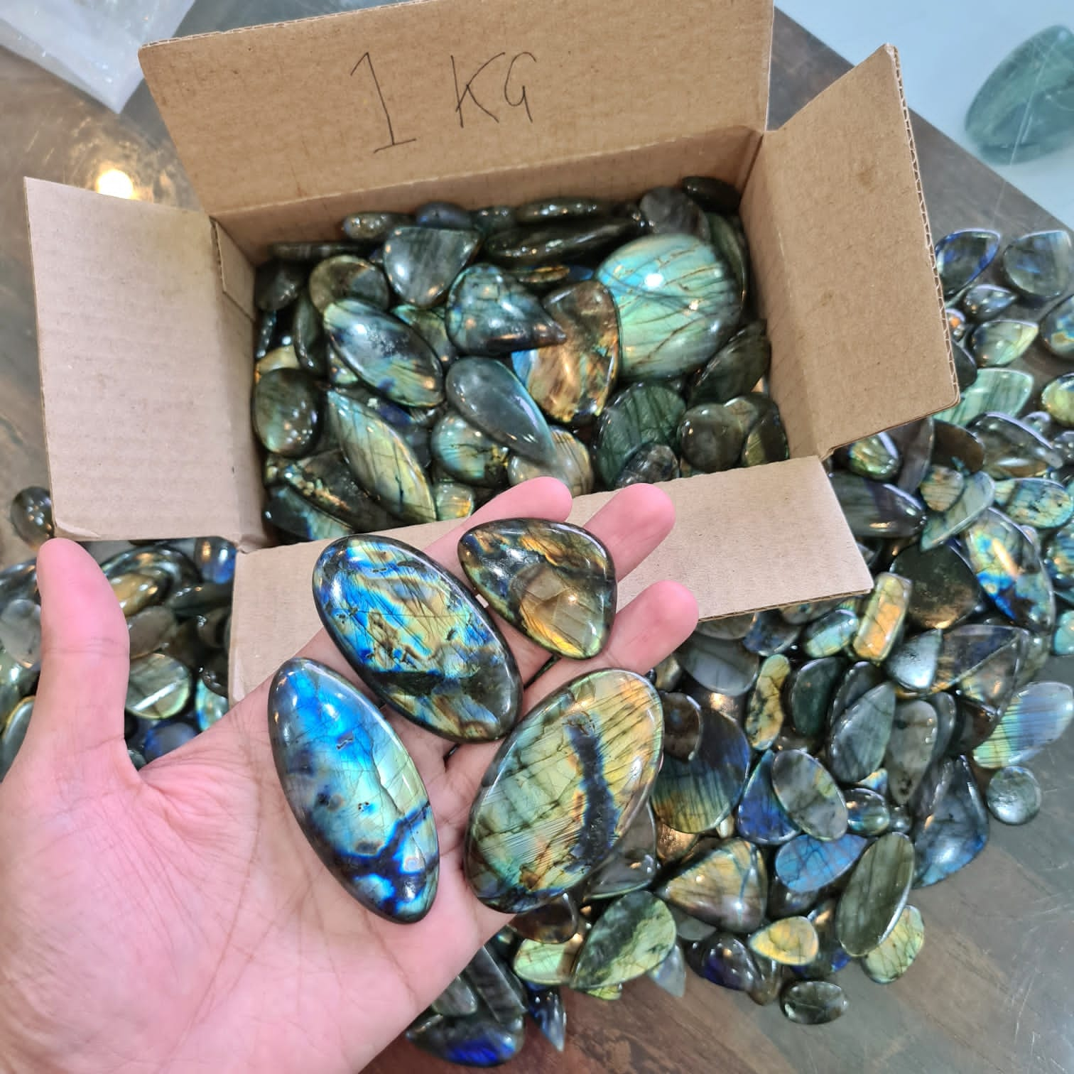 Wholesale🔥 Labradorite Cabochons Slabs | Flashy High quality slabs 1-4"Inches - The LabradoriteKing