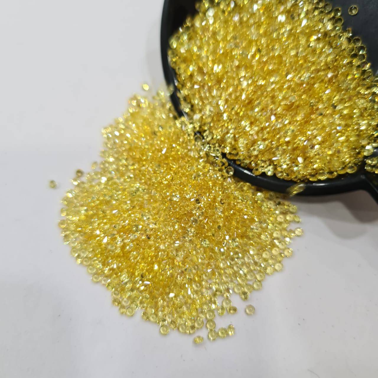 Yellow Sapphire 1.70mm Diamond Cut Lot | Top Quality - The LabradoriteKing